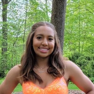 Meet your Posher, Nyla